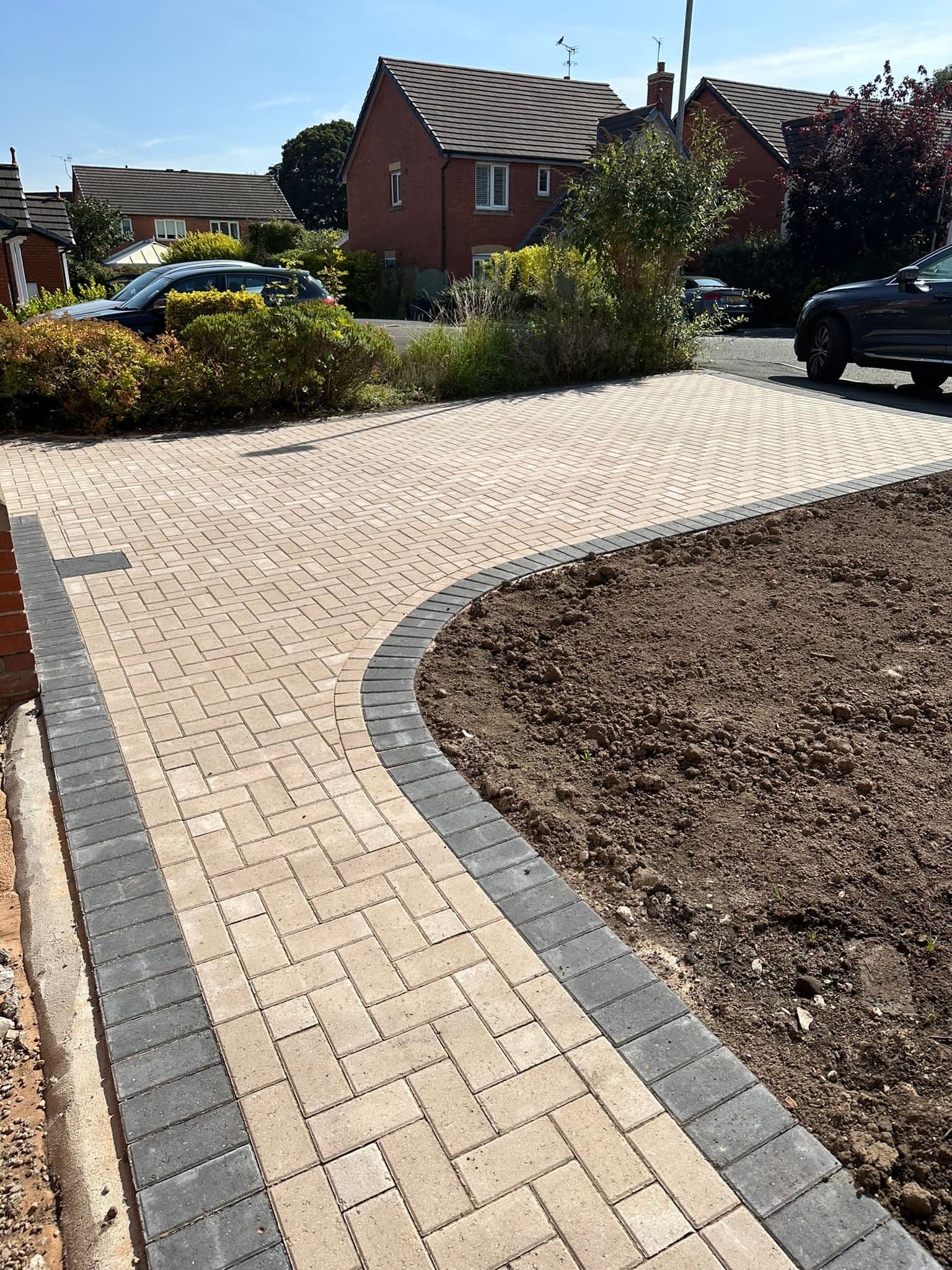 Completed driveway, patio or landscaping project 10