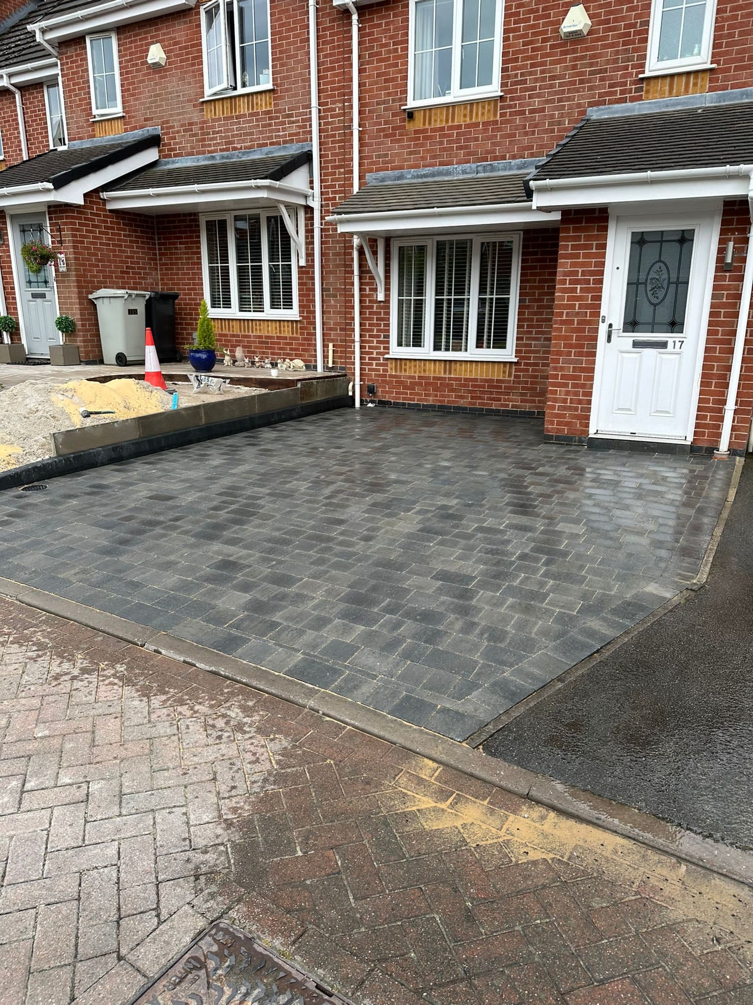 Completed driveway, patio or landscaping project 8